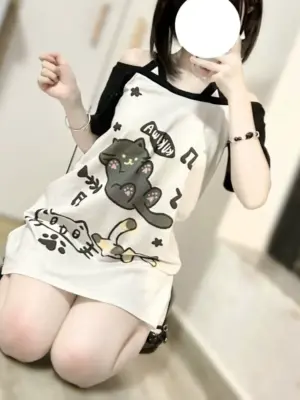 Playful Neko Cat T-Shirt - Harajuku Aesthetic